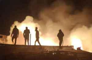 آتش سوزی کارگاه مبل در کرمان
